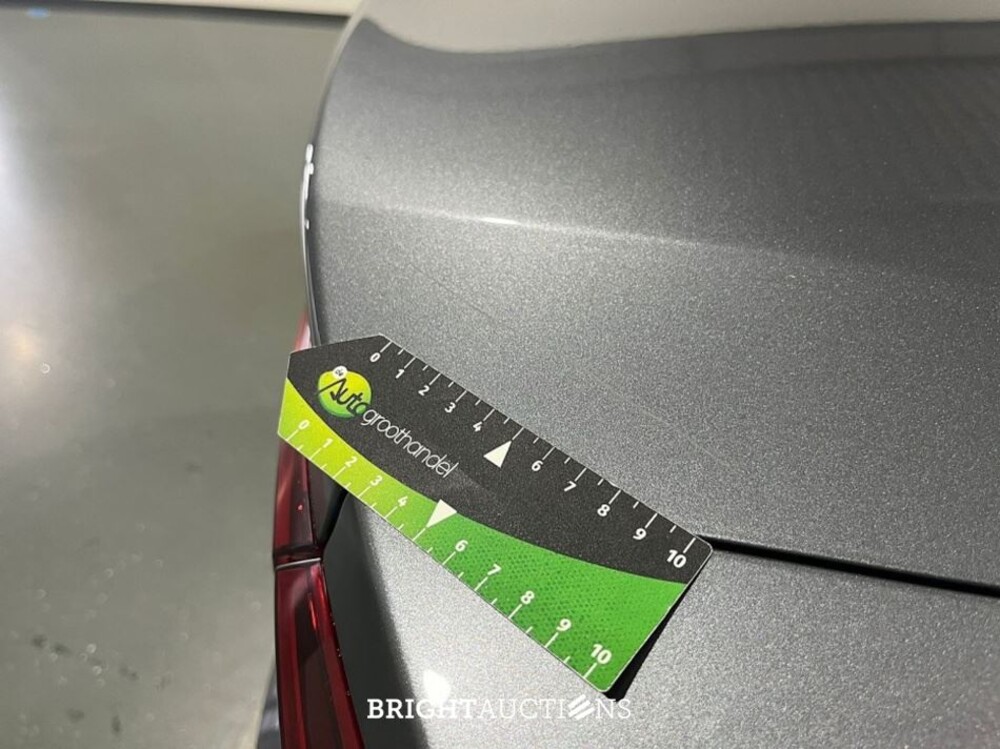 Volvo S60 Recharge T8 R-Design 2.0 AWD 392pk 2021 (Origineel-NL), L-726-VX