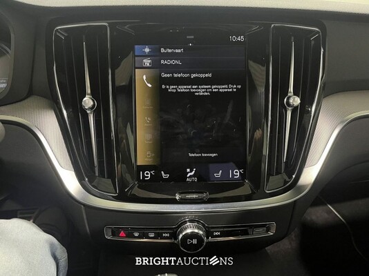 Volvo S60 Recharge T8 R-Design 2.0 AWD 392pk 2021 (Origineel-NL), L-726-VX