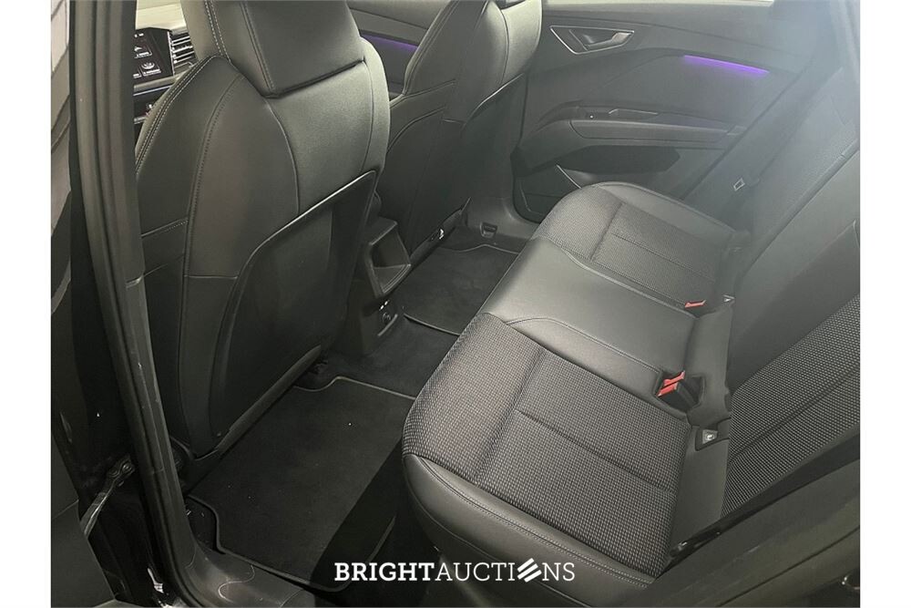 Audi Q4 40 S edition 77 kWh 2022 (Origineel-NL), S-937-BF