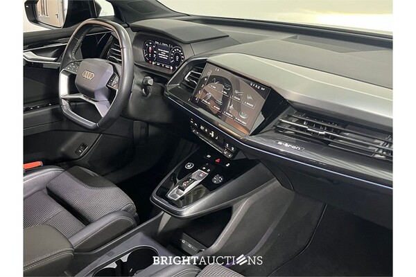 Audi Q4 40 S edition 77 kWh 2022 (Origineel-NL), S-937-BF