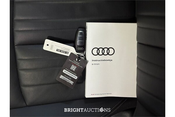Audi e-tron 55 Advanced edition Plus Quattro 95 kWh 2022 (Origineel-NL), R-406-DL