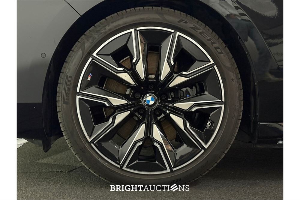BMW i7 M70 xDrive 106 kWh 2024 (Origineel-NL), GJJ-06-B