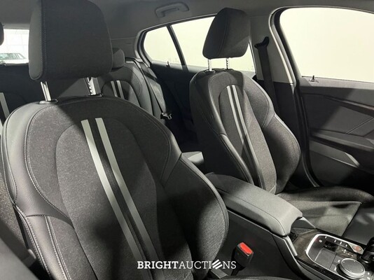 BMW 118i 1-serie 136pk 2024 (Origineel-NL) 1-Serie, GJK-72-N