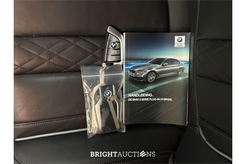 BMW 530e iPerformance eDrive Edition 296pk 2021 (Origineel-NL) 5-Serie, K-207-JG
