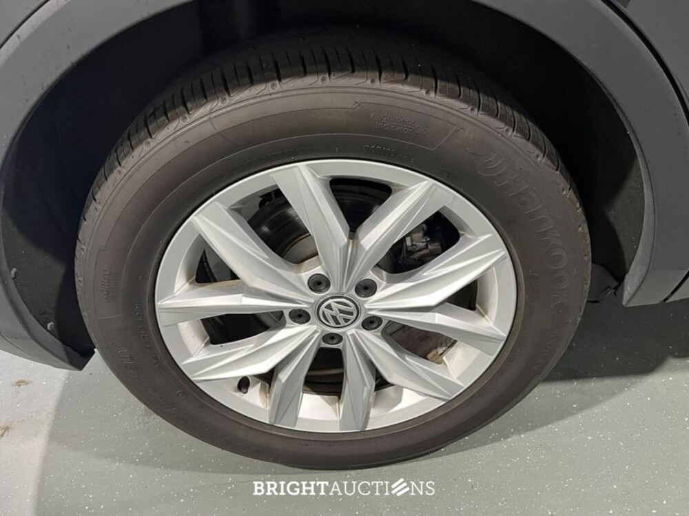 Volkswagen Tiguan ACT Highline 1.5 TSI 150pk 2020 (Origineel-NL), J-230-BK