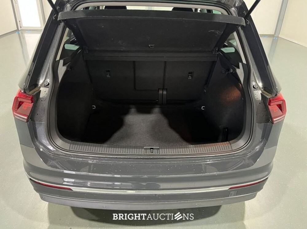 Volkswagen Tiguan ACT Highline 1.5 TSI 150pk 2020 (Origineel-NL), J-230-BK