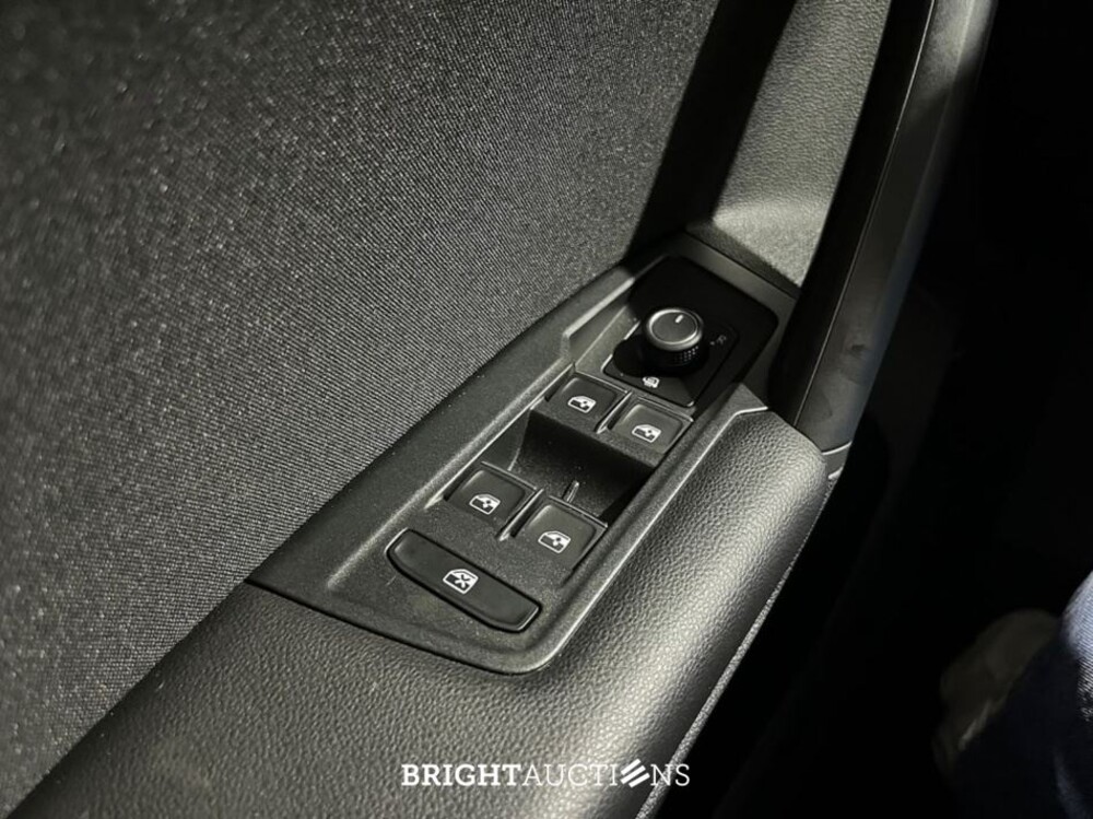 Volkswagen Tiguan ACT Highline 1.5 TSI 150pk 2020 (Origineel-NL), J-230-BK