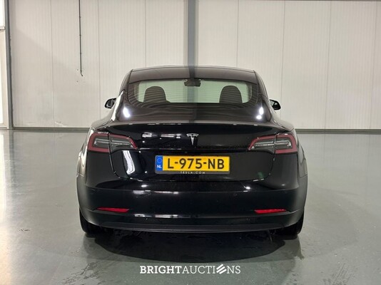 Tesla Model 3 Standard RWD Plus 60 kWh 238pk 2021 (Origineel-NL), L-975-NB