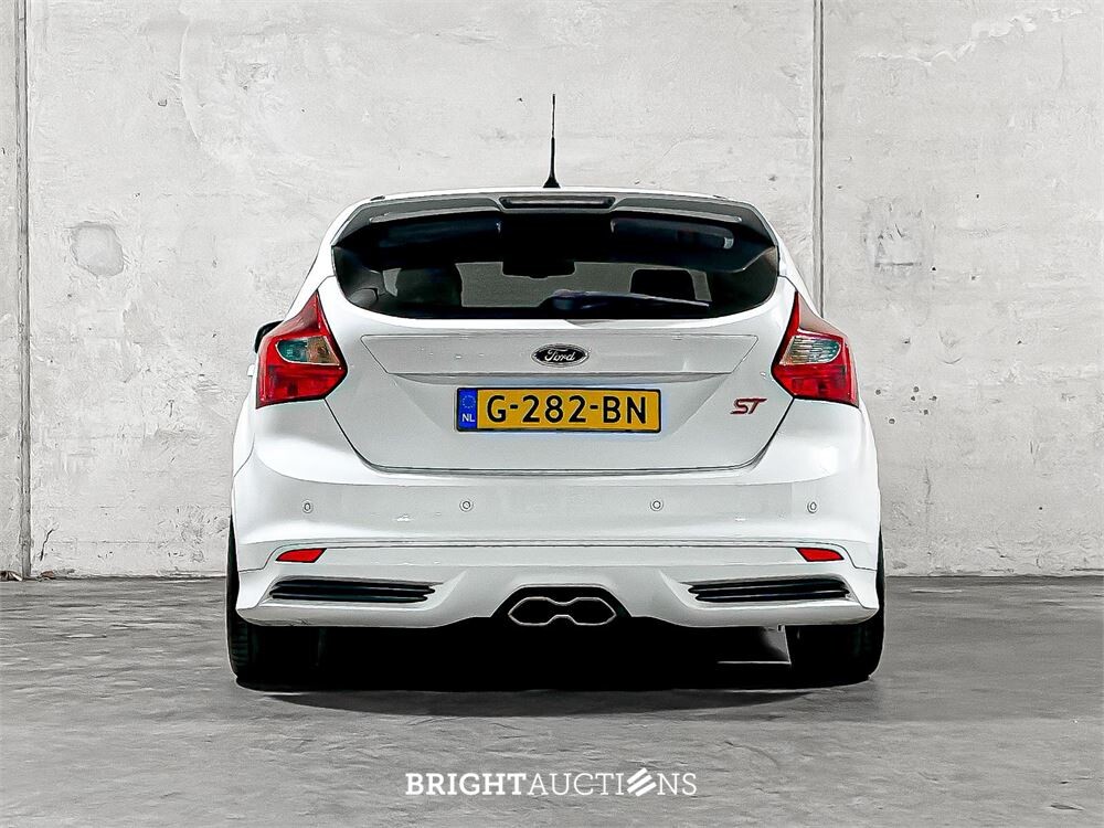 Ford Focus 2.0 EcoBoost ST-2 250pk 2013, G-282-BN