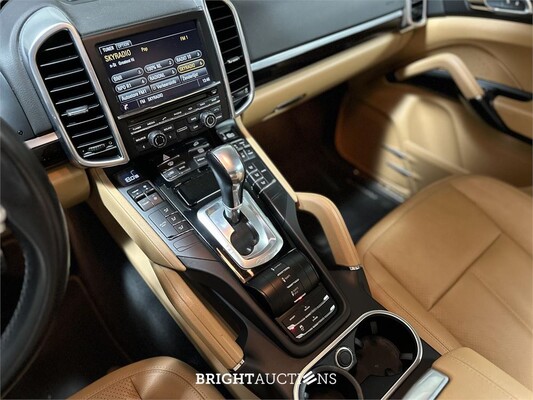 Porsche Cayenne 3.0 V6 S E-Hybrid 416pk 2014 (Origineel-NL), 1-ZDG-21