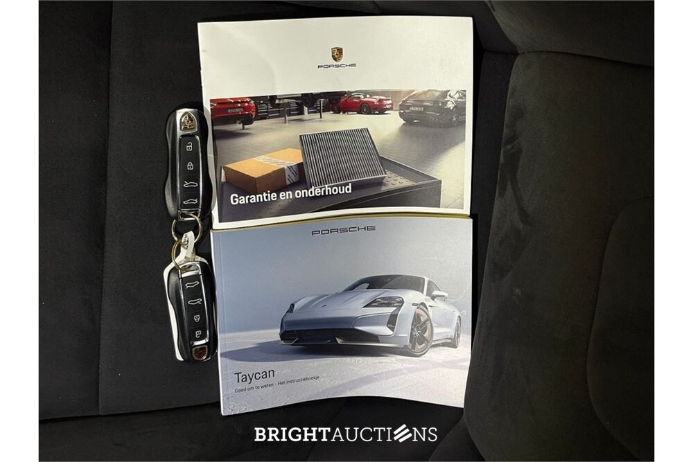 Porsche Taycan GTS !! 93 kWh 2024 (Origineel-NL), X-164-PL