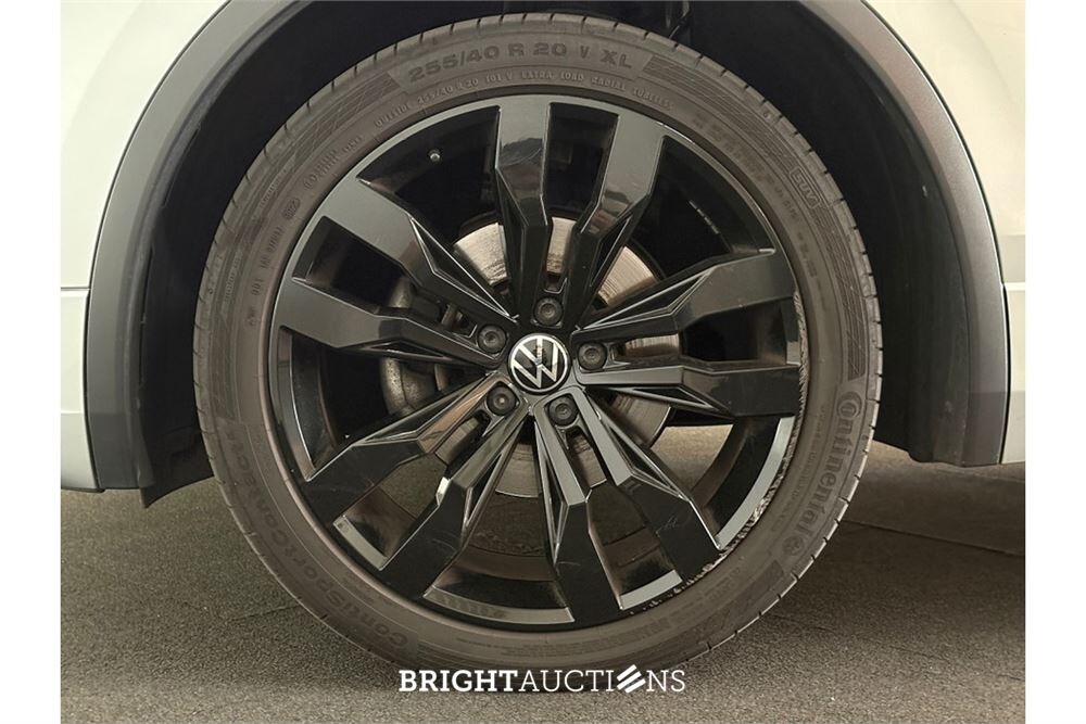 Volkswagen Tiguan R-Line Business 1.5 TSI DSG 149pk 2022 (Origineel-NL), R-076-SJ