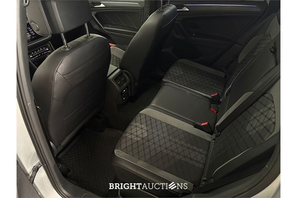 Volkswagen Tiguan R-Line Business 1.5 TSI DSG 149pk 2022 (Origineel-NL), R-076-SJ