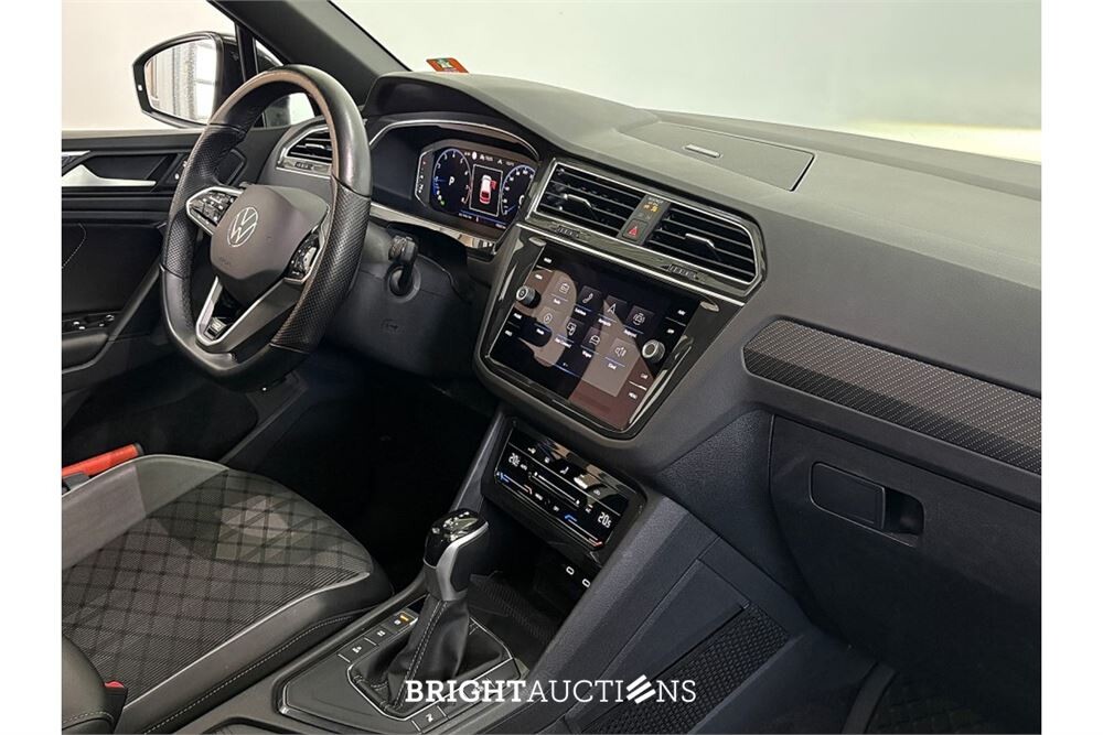 Volkswagen Tiguan R-Line Business 1.5 TSI DSG 149pk 2022 (Origineel-NL), R-076-SJ