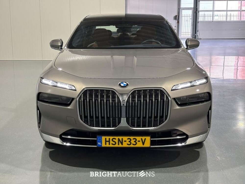 BMW 740d xDrive 7 Serie Full Option! 286pk 2025 (Origineel-NL) 7-Serie, HSN-33-V