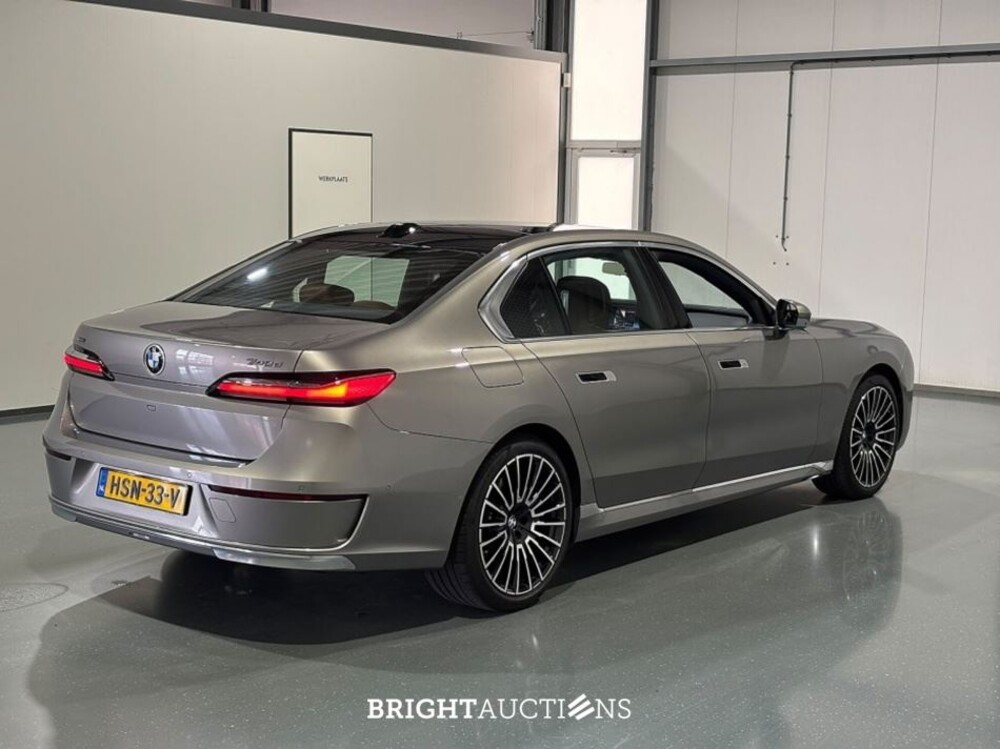 BMW 740d xDrive 7 Serie Full Option! 286pk 2025 (Origineel-NL) 7-Serie, HSN-33-V