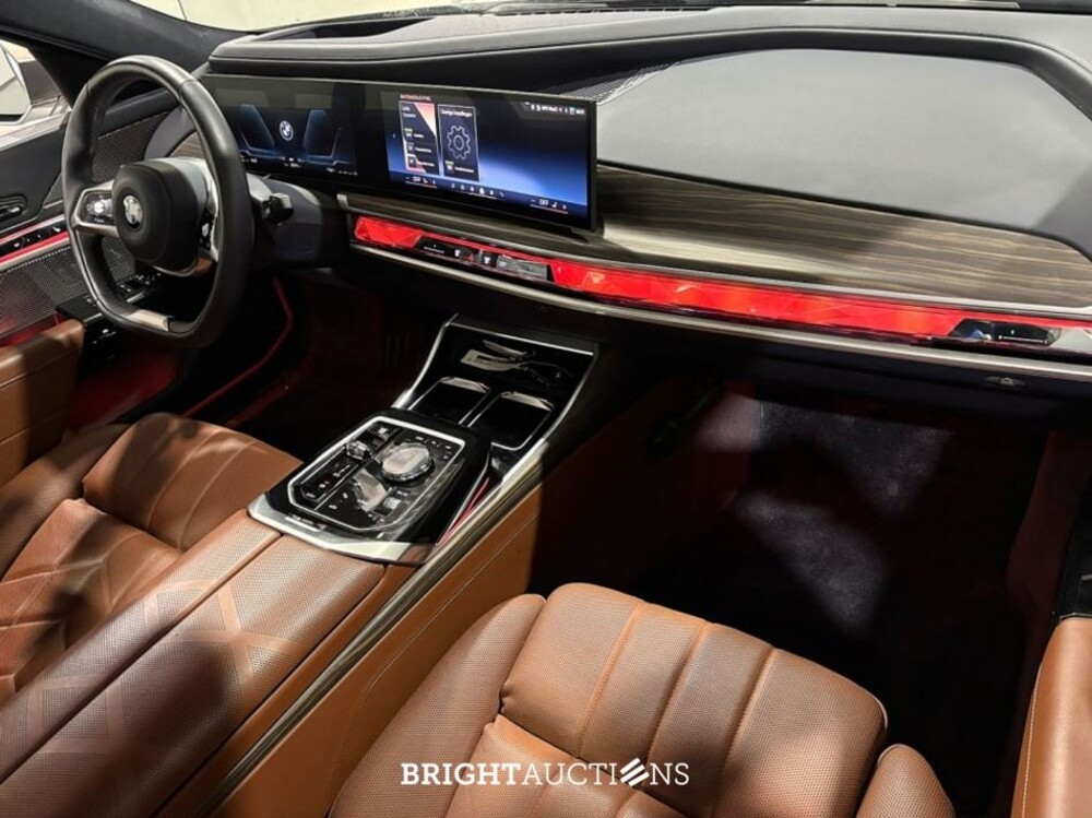 BMW 740d xDrive 7 Serie Full Option! 286pk 2025 (Origineel-NL) 7-Serie, HSN-33-V