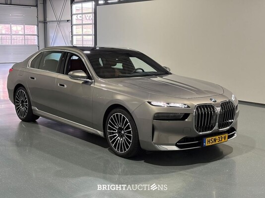 BMW 740d xDrive 7 Serie Full Option! 286pk 2025 (Origineel-NL) 7-Serie, HSN-33-V