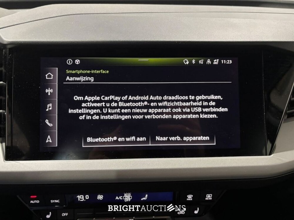 Audi Q4 40 Launch edition 77 kWh 204pk 2022 (Origineel-NL), P-005-KH