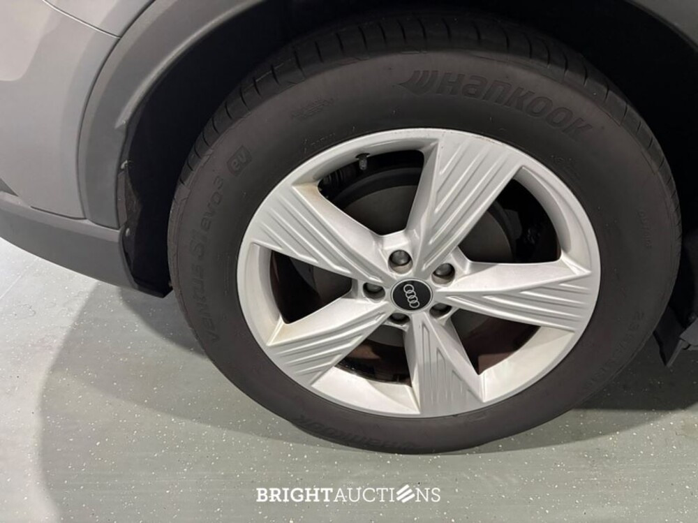 Audi Q4 40 Launch edition 77 kWh 204pk 2022 (Origineel-NL), P-005-KH