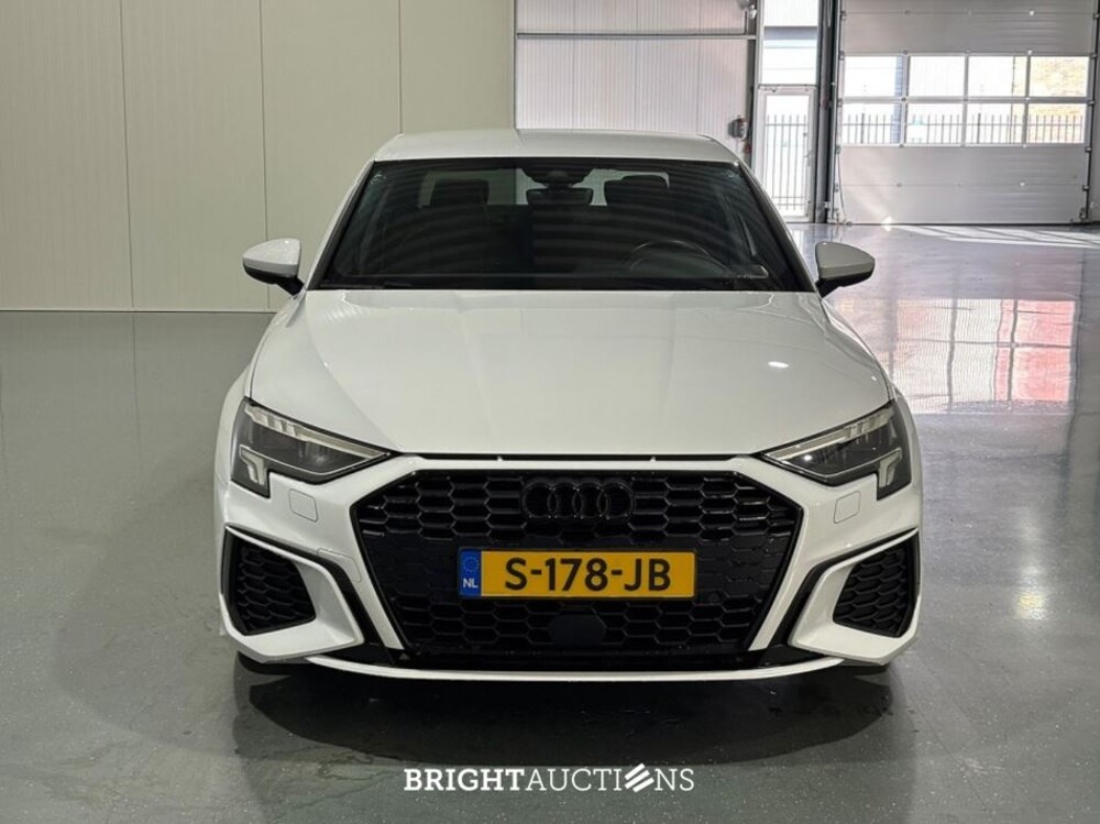 Audi A3 Limousine 30 S edition TFSI 110pk 2023 (Origineel-NL), S-178-JB