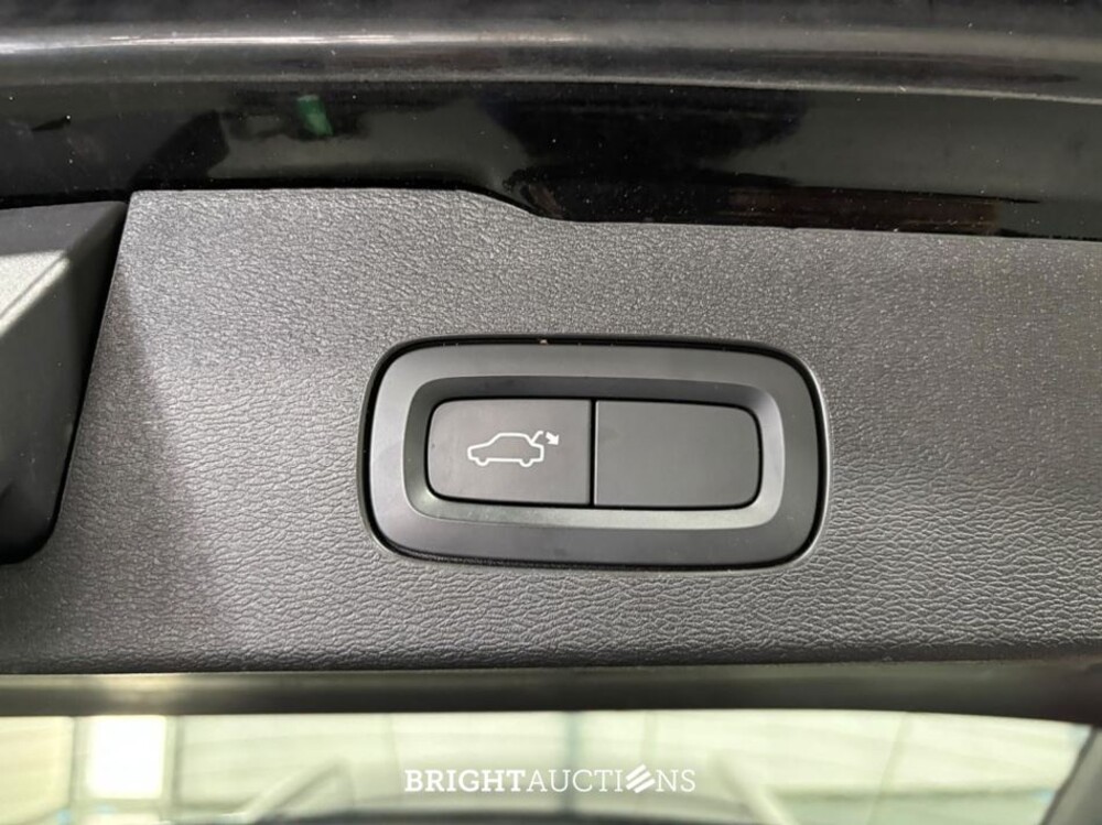 Volvo V60 T4 Momentum Pro 2.0 190pk 2019 (Origineel-NL), G-999-SR