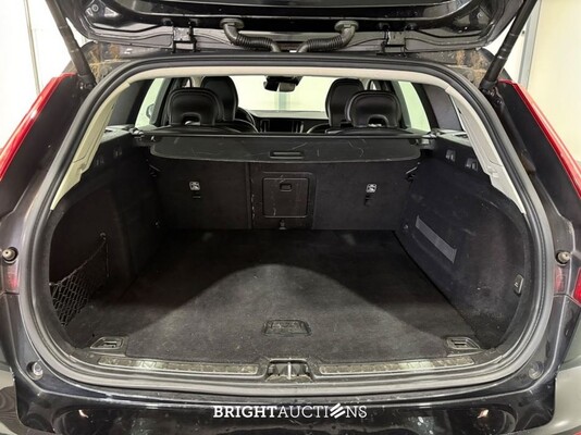 Volvo V60 T4 Momentum Pro 2.0 190pk 2019 (Origineel-NL), G-999-SR