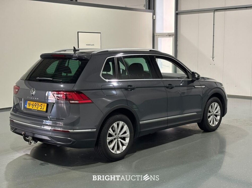 Volkswagen Tiguan Life Business 1.5 TSI 131pk 2022 (Origineel-NL), N-693-SJ