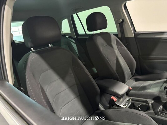 Volkswagen Tiguan Life Business 1.5 TSI 131pk 2022 (Origineel-NL), N-693-SJ