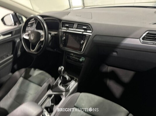 Volkswagen Tiguan Life Business 1.5 TSI 131pk 2022 (Origineel-NL), N-693-SJ