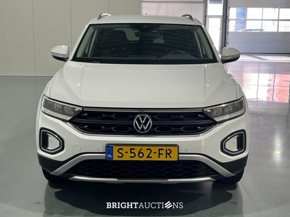Volkswagen T-Roc Life 1.0 TSI 110pk 2023 (Origineel-NL), S-562-FR