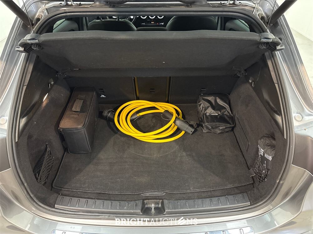 Mercedes-Benz EQA 25067 Business Solution AMG 67 kWh 191pk 2021 (Origineel-NL) EQA-Klasse, K-844-XV