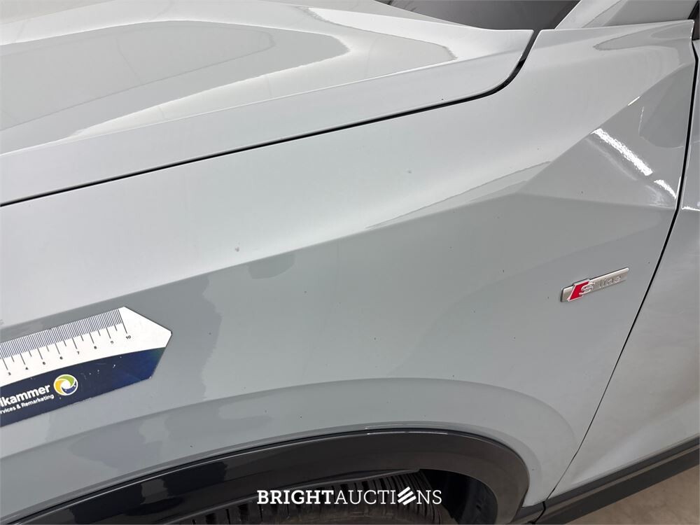 Audi Q2 35 S Edition TFSI 150pk 2022 (Origineel-NL), R-815-HB