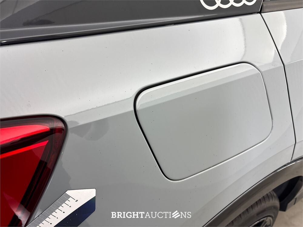 Audi Q2 35 S Edition TFSI 150pk 2022 (Origineel-NL), R-815-HB