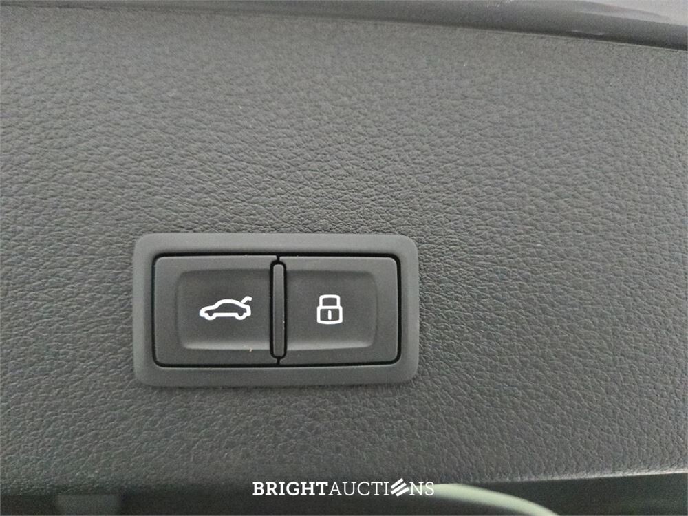 Audi e-tron Sportback 50 S edition Quattro 71 kWh 313pk 2021, T-261-RR
