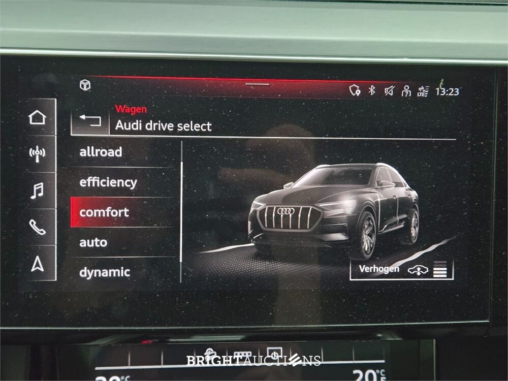 Audi e-tron Sportback 50 S edition Quattro 71 kWh 313pk 2021, T-261-RR
