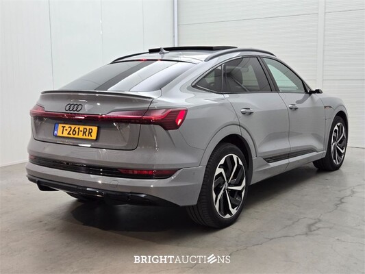 Audi e-tron Sportback 50 S edition Quattro 71 kWh 313pk 2021, T-261-RR