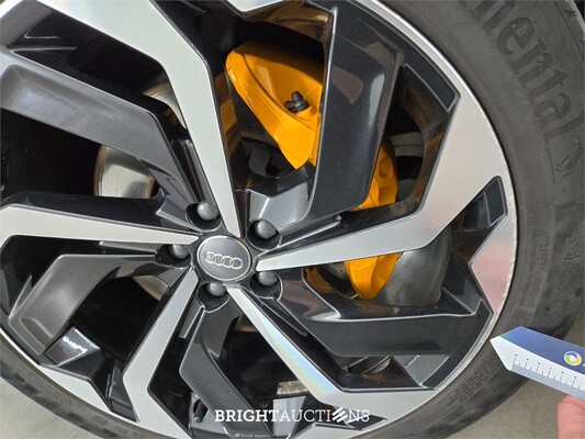 Audi e-tron Sportback 50 S edition Quattro 71 kWh 313pk 2021, T-261-RR