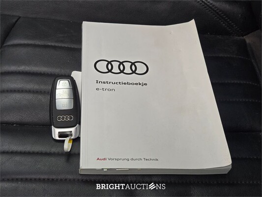 Audi e-tron 50 e-tron Launch edition plus Quattro 71 kWh 313pk 2019 (Origineel-NL), H-950-BH