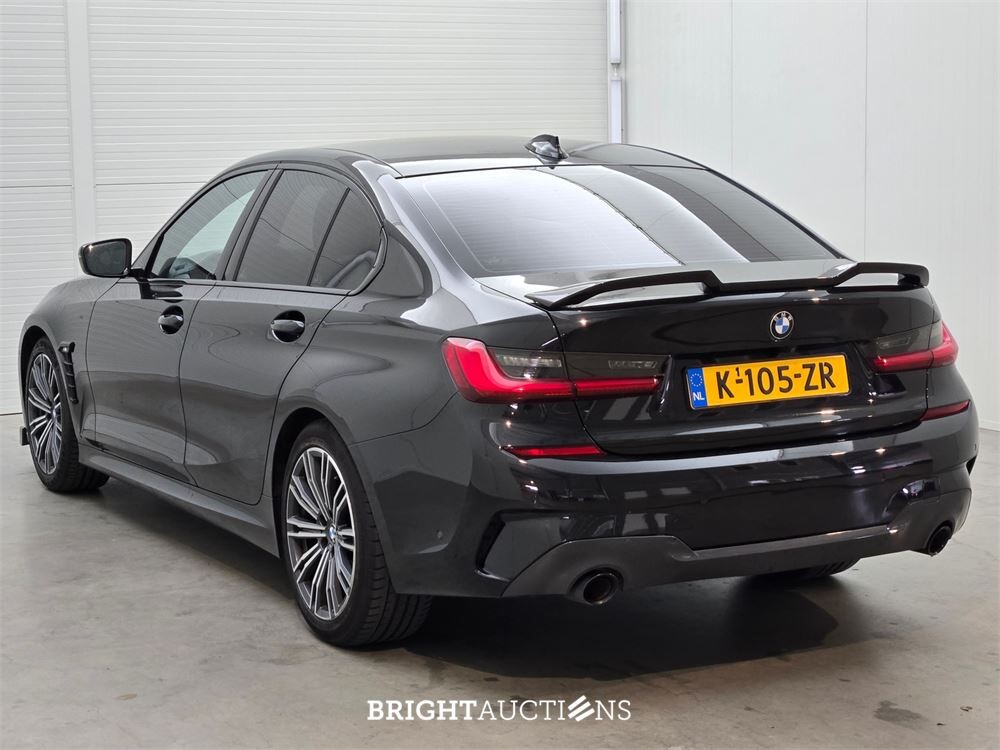 BMW 318i 3-serie High Executive 157pk 2021 (Origineel-NL) 3-Serie, K-105-ZR