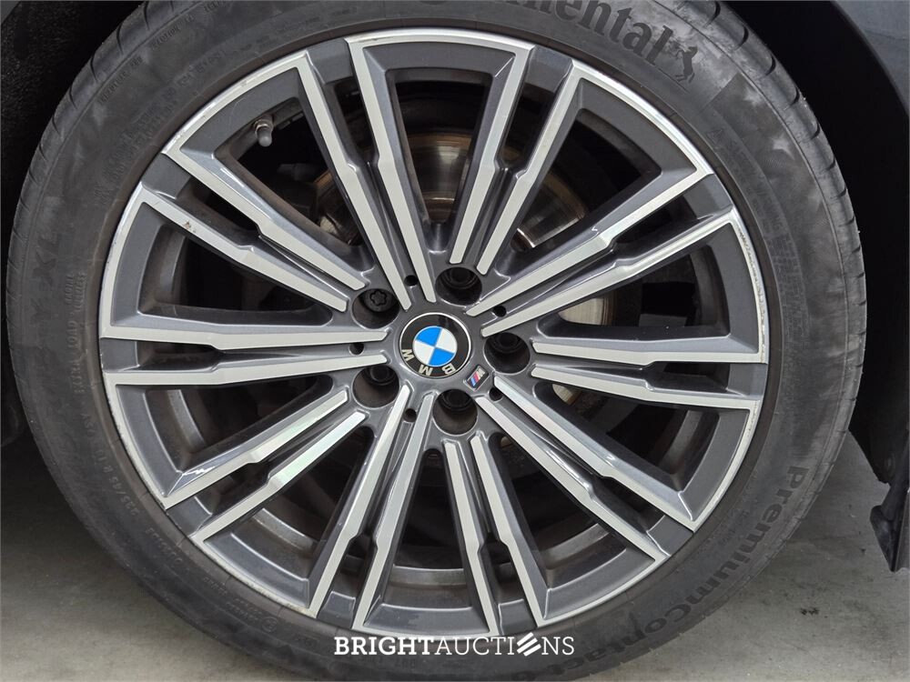 BMW 318i 3-serie High Executive 157pk 2021 (Origineel-NL) 3-Serie, K-105-ZR