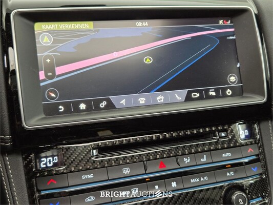 Jaguar F-PACE Portfolio 20d 2.0 AWD 180pk 2017 (Origineel-NL), NT-557-F