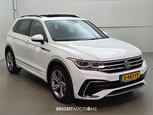 Volkswagen Tiguan R-Line Business 1.5 TSI 150pk 2022, X-482-FV