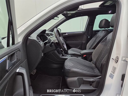 Volkswagen Tiguan R-Line Business 1.5 TSI 150pk 2022, X-482-FV