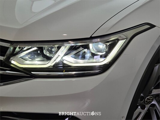 Volkswagen Tiguan R-Line Business 1.5 TSI 150pk 2022, X-482-FV