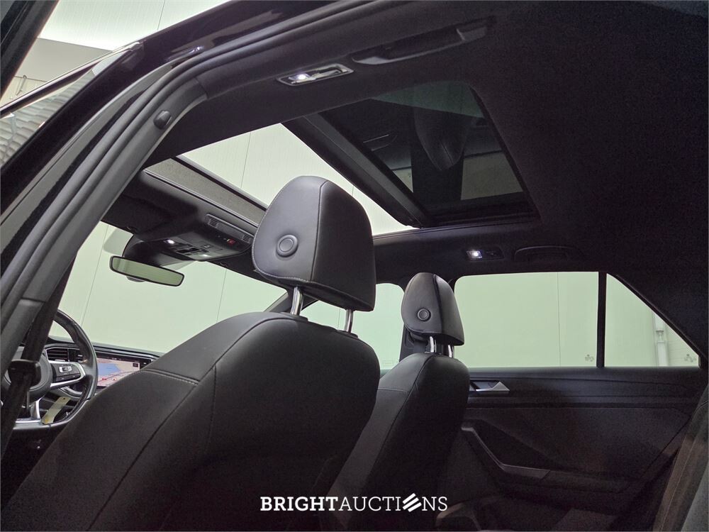 Volkswagen T-Roc Sport 1.5 TSI 150pk 2019 (Origineel-NL), XK-778-P