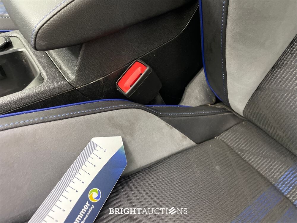 Volkswagen Golf R 4Motion 2.0 TSI 320pk 2022, T-489-XZ