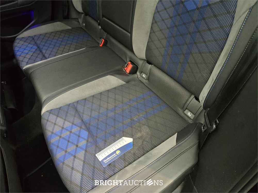 Volkswagen Golf R 4Motion 2.0 TSI 320pk 2021, Z-864-RH