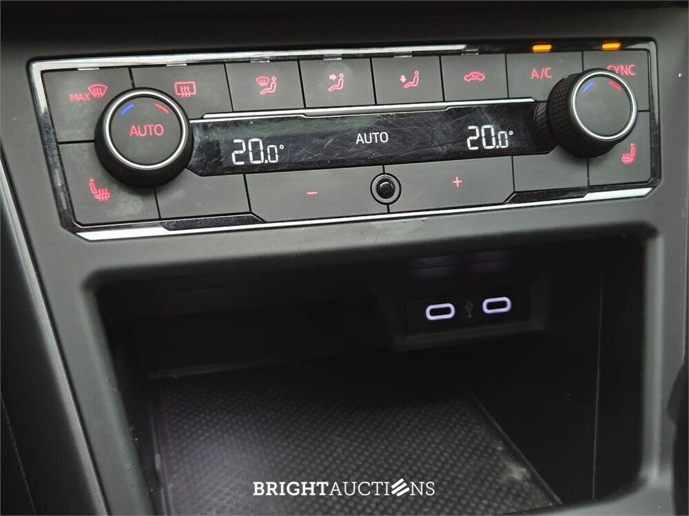 Volkswagen Polo Highline Business R 1.5 TSI 150pk 2020, X-804-TT