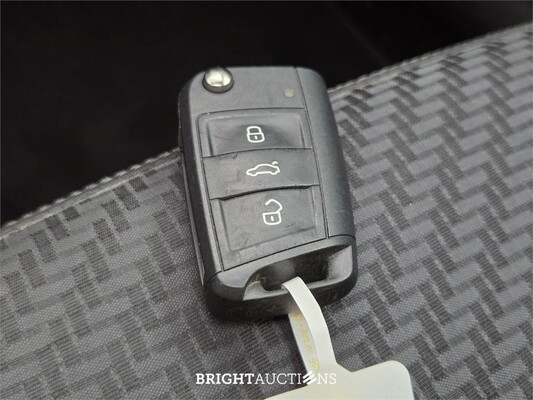 Volkswagen Polo Highline Business R 1.5 TSI 150pk 2020, X-804-TT